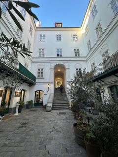 Mariahilfer Best Location in Vienna - 0