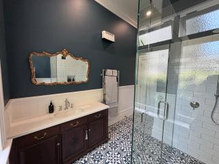 Seapoint Cottage, Luxury Accommodation - 3