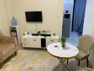 Cozy 1 Bedroom With Lift, Parking and Security - 7