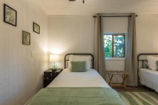 Hot Tub Fire Pit Grand Piano Decorated for Holiday - 9