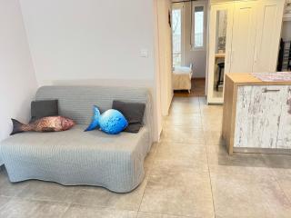 Seaside Escape - Athens - 5