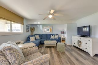Steps to Sea! Okaloosa Island Gem with Outdoor Oasis - 7