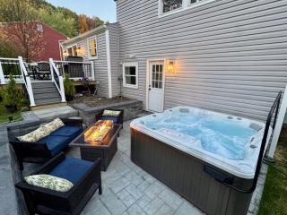 Renovated 4 bed, 2 bath Single Family Home - 6