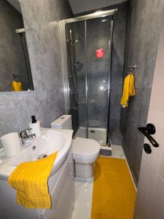 Private Room, Hospital, Train Station Contractors - 1