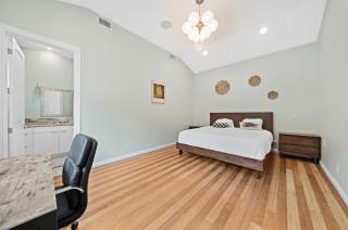 Modern Luxe Villa Pool Rooftop Paradise - 2