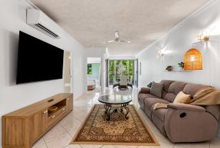 The Lakes Escape - Resort Living by Botanic Gardens - 9