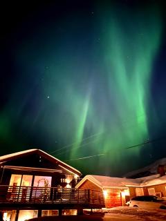 Modern Apartment with Aurora & Midnight Sun Views, Close to Snow Dome, ski slopes Store & Bus Stop, Free Parking - 9