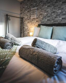 Eden House Luxury 3 Bedroom 6 Sleeper Home Near NEC and Birmingham Airport - 9