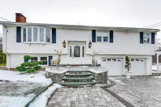 Spacious Yard with Gazebo Charming Windsor Retreat - 8