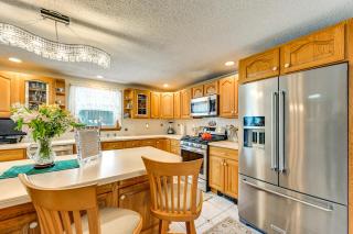 Spacious Yard with Gazebo Charming Windsor Retreat - 1