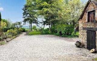 3 Bedroom Amazing Home In Jouqueviel - 2