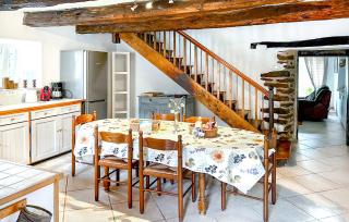 3 Bedroom Amazing Home In Jouqueviel - 5