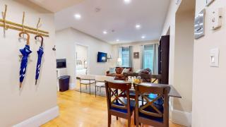 2 Bedroom Unit in the Heart of Back Bay - 4