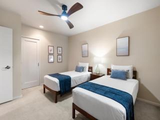 Makena Surf B201 Beachfront Resort - 2