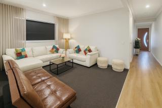 Beautiful Modern Home Minutes from Bendigo CBD - 0