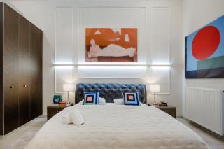 Magnificent 3BR w Balcony by the Parliament - 0