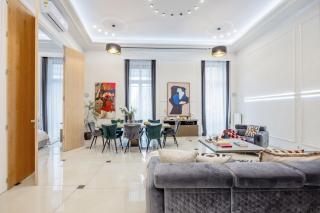 Magnificent 3BR w Balcony by the Parliament - 7