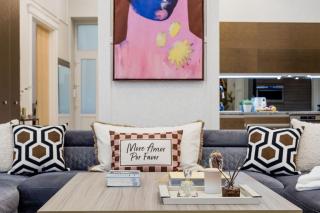 Magnificent 3BR w Balcony by the Parliament - 4