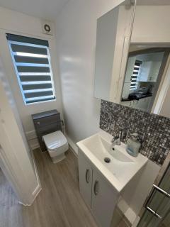 Nottingham City Centre 3 Bedrooms Free Parking - 2