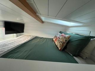 Tiny Home Lodge Near Zion and Bryce National Park Breathtaking Views Hot Tub - 7