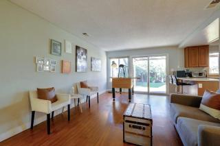 Marbella Lane - 4BR Home Away From Home Ldry - 1