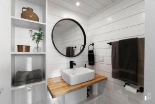 Tiny Home Lodge Near Zion and Bryce National Park Breathtaking Views Hot Tub - 8