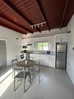 Agape Suites-Room 5-2nd Floor - 6