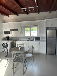 Agape Suites-Room 5-2nd Floor - 5