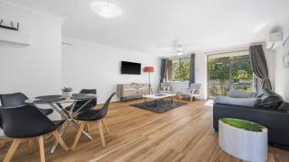 Flynns Beach Seascape - 7