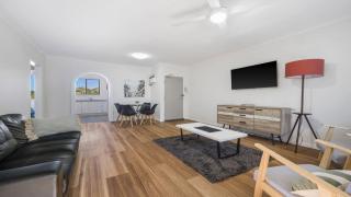 Flynns Beach Seascape - 5