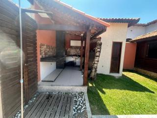 Casa Madeira com Piscina Privada & Área Gourmet - 1