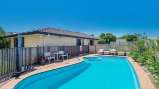 Olivine Street Retreat - 9