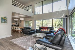 Mountain 4 with Hot Tub - 2