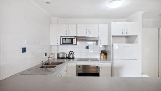 306 South Pacific Apartments - 4