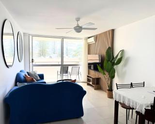 Surfers Sunrise Retreat - 1