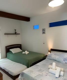 Viver a Ilha – Casa 4 Quartos a 250m do Mar - 7