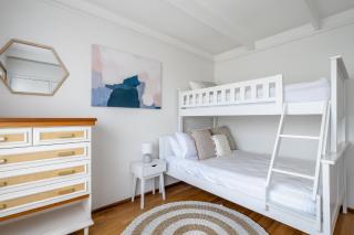 Walk to Beach Pet friendly Sleep 5 - 6
