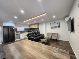 Boutique Hillside Heaven near AKLD Airport - Auckland - 3