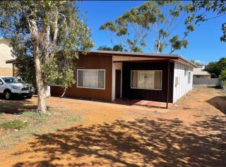 Central on Smith - 8