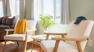 The Lake Life by AvantStay Lakefront View Hot Tub - 1