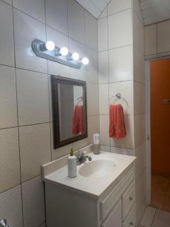 Spacious Home 5 Min from Crane Beach Resort - 3