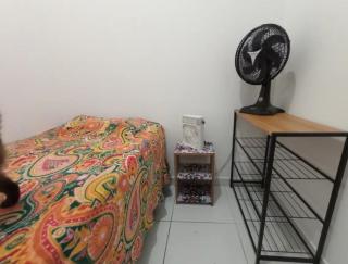 Alugo Quarto Simples em Apto Charmoso - 9