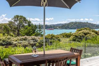 Te Whau Bach Two by Stay Waiheke - Te Whau Bay - 0