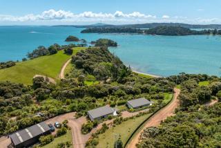 Te Whau Bach Two by Stay Waiheke - 3