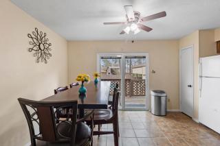 Relaxing Huntsville Getaway & Homey Charm - 1