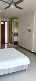 Nazaki Beach Hotel & Spa Maldives - 4