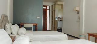 Nazaki Beach Hotel & Spa Maldives - 7