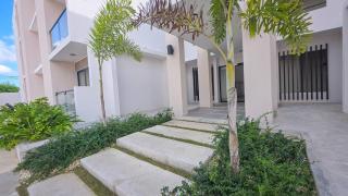 Moderno Apto en Bávaro Island Piscina Playa - 2