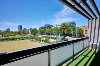 Sea Breeze Booster St Kilda - 9