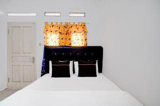 OYO 95065 Villa Ade - 5